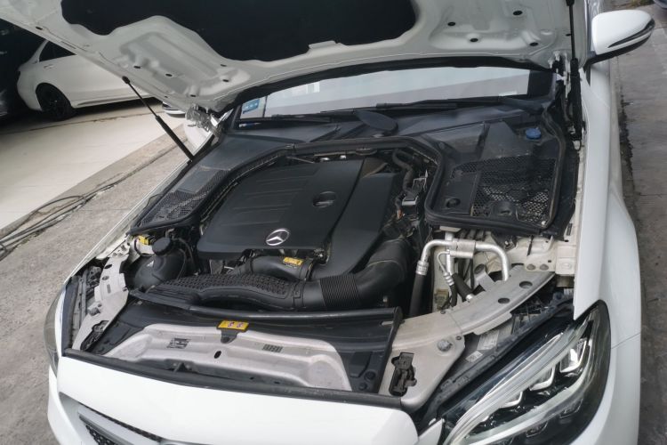 奔驰C级 2021款 C 200 L 时尚型运动版机舱底盘24