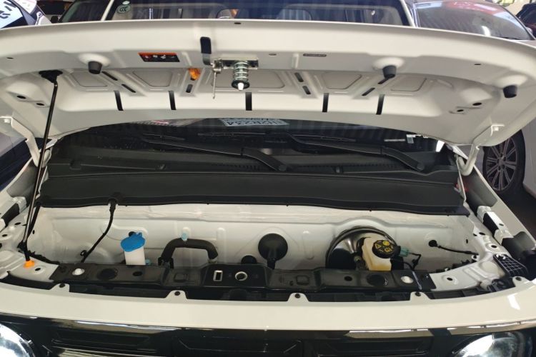 吉利银河 2025款 210km 熊猫骑士机舱底盘24