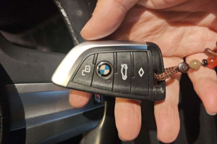 宝马3系 2022款 325i M运动套装中控内饰11