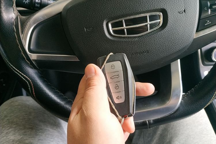 吉利汽车 帝豪 2020款 1.5L 手动舒适型中控内饰11