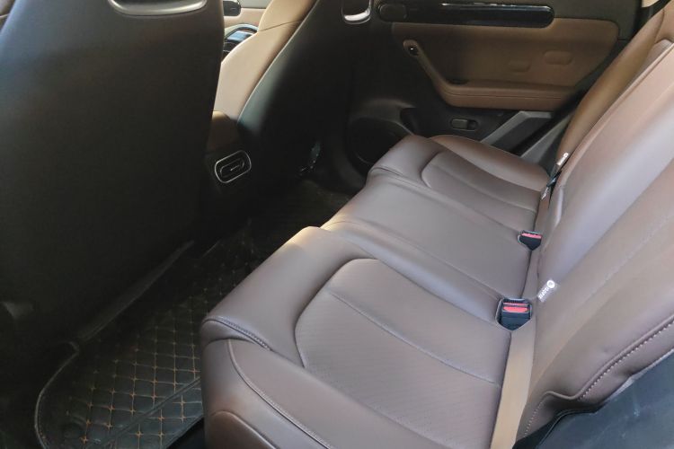 零跑汽车 零跑C11 2023款 增程 300舒享版中控内饰7004