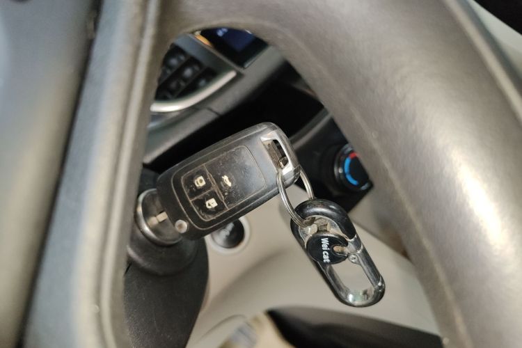 别克 英朗 2016款 15N 自动精英型中控内饰7001