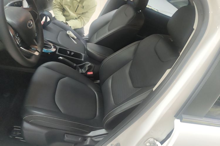 福特 福睿斯 2021款 1.5L 自动钻石版中控内饰19