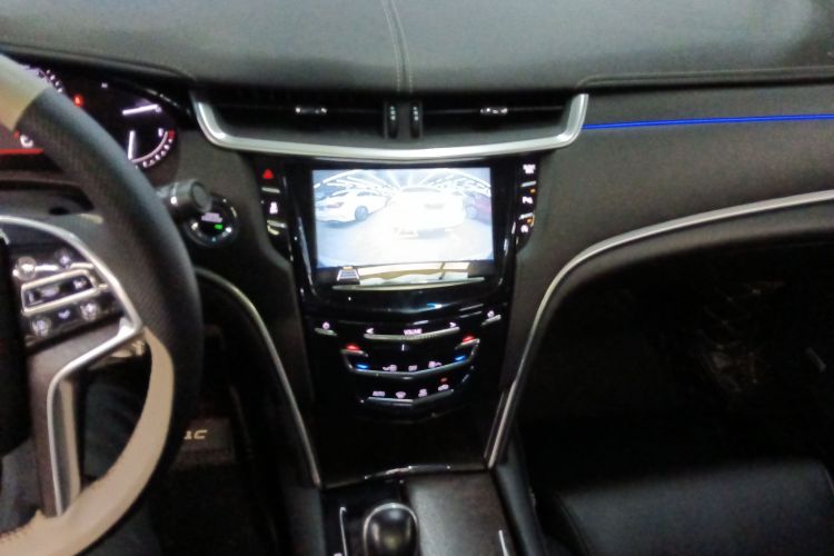 凯迪拉克XTS 2018款 28T 技术型中控内饰16