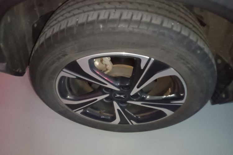 小鹏G3 2020款 520i 智享版车身外观6008