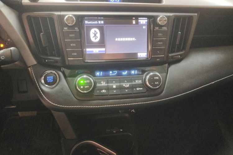 丰田 RAV4荣放 2016款 2.0L CVT两驱风尚版 国V局部细节16