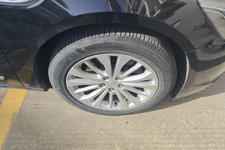 别克 君越 2018款 28T 精英型车身外观6007