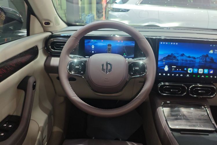 零跑汽车 零跑C11 2023款 增程 285智享版局部细节13