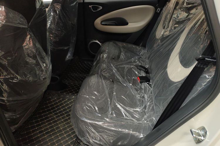 五菱汽车 五菱缤果 2024款 203km 轻享款中控内饰21