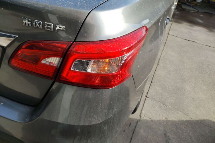 日产 轩逸 2021款 经典 1.6XL CVT豪华版车身外观9
