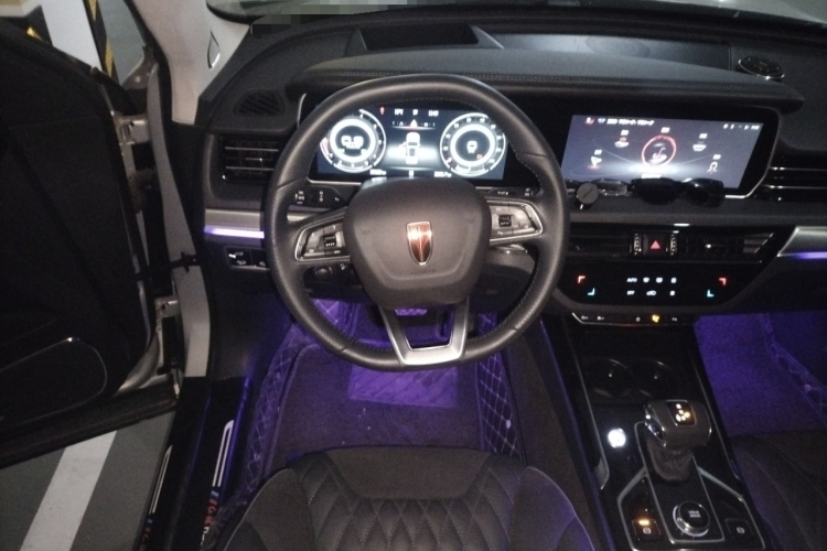 红旗HS5 2022款 改款 2.0T 智联旗享版中控内饰13