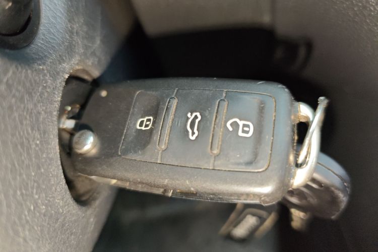 大众 2016款 1.6L Cross Polo 自动中控内饰11