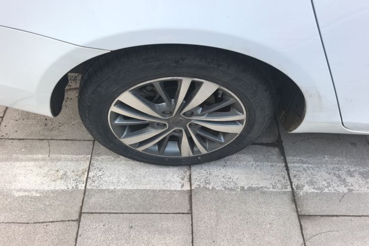 吉利汽车 帝豪 2018款 1.5L CVT向上互联版车身外观6003