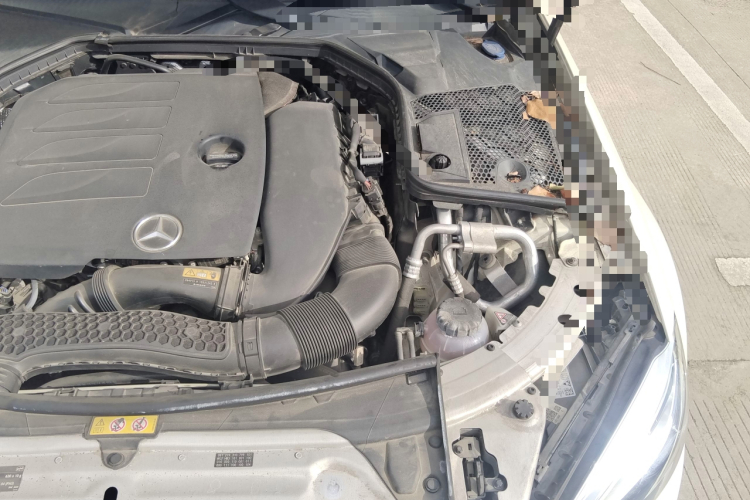 奔驰C级 2020款 C 260 L 运动版局部细节9007