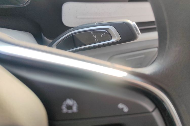 上汽大通MAXUS 大拿V1 2024款 V1 长轴高顶 多功能版（62kWh）局部细节18