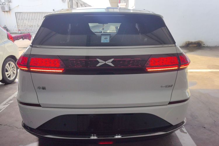 小鹏G3 2022款 G3i 460N+车身外观6