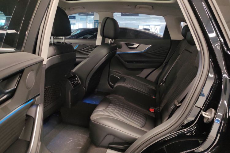 红旗HS5 2023款 2.0T 旗享Pro版中控内饰21