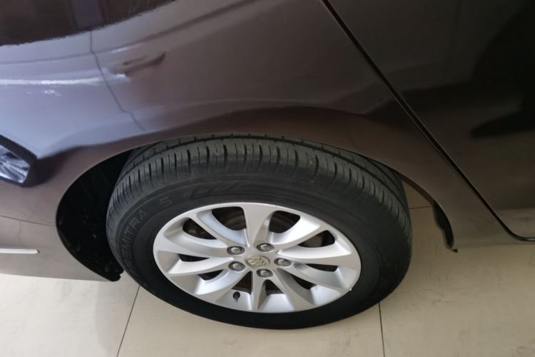 别克GL8 2017款 ES 28T 舒适型 国V车身外观6008