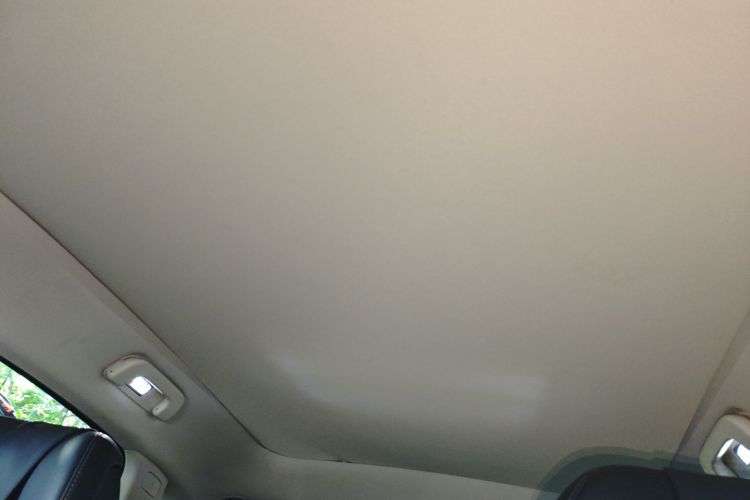 鸿蒙智行 问界M5 2022款 增程后驱标准版局部细节22