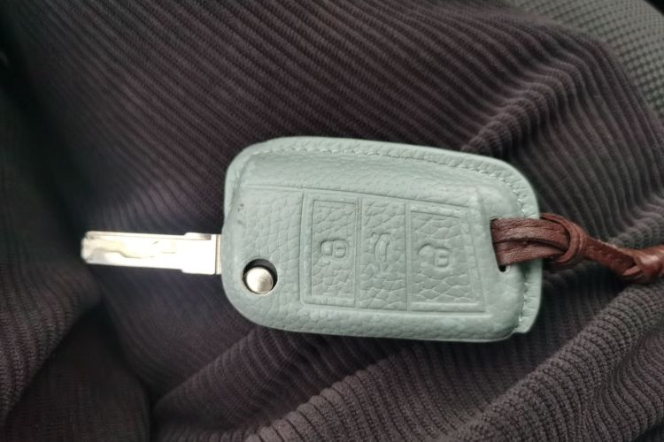 大众 高尔夫 2019款 1.6L 自动舒适型 国V中控内饰11