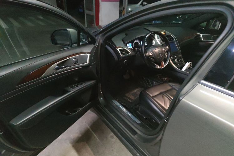 林肯MKZ 2017款 2.0H 混动尊享版中控内饰20