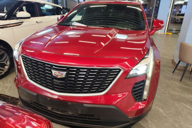 凯迪拉克XT4 2021款 28T 两驱技术型车身外观2