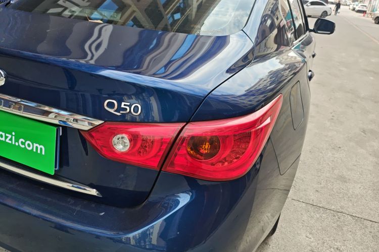 英菲尼迪Q50L 2016款 2.0T 进取版车身外观9