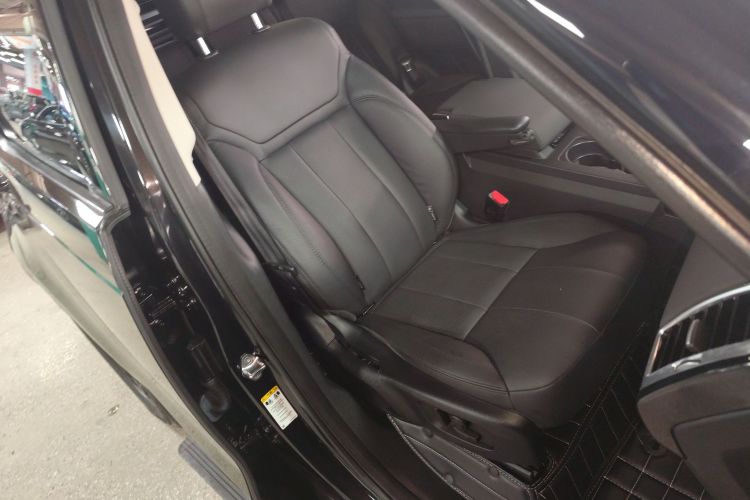 路虎 发现 2019款 3.0 SC V6 SE中控内饰41