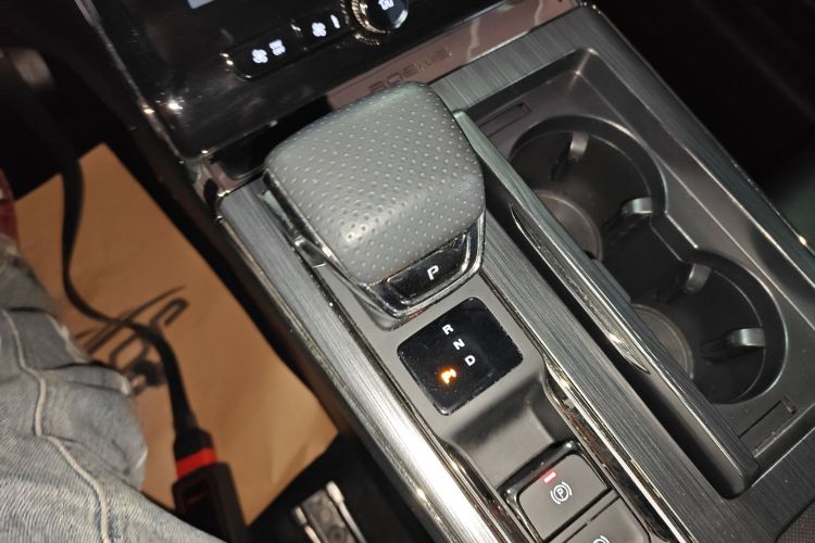 荣威RX5新能源 2021款 ePLUS 国潮荣麟旗舰版局部细节18