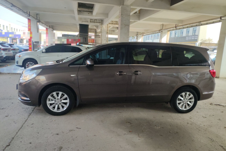 别克GL8 2017款 25S 舒适型 国V车身外观6003