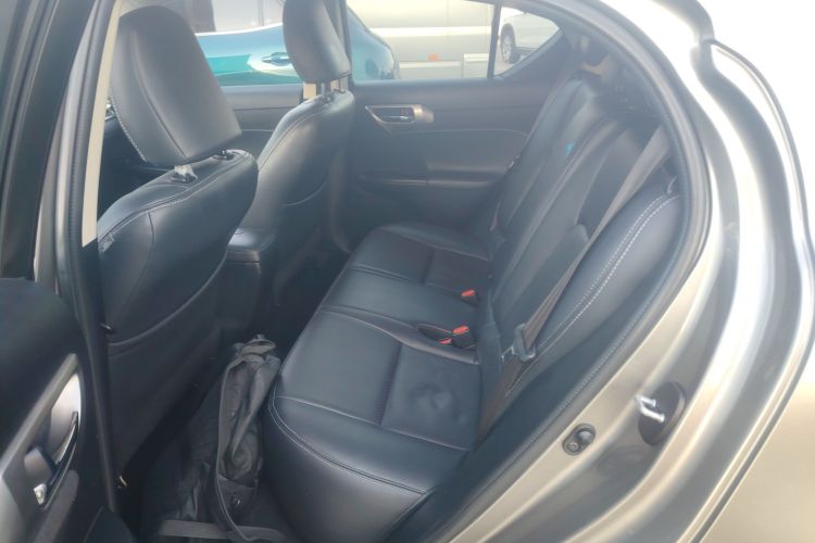 雷克萨斯CT 2014款 CT200h 精英版 单色中控内饰7004