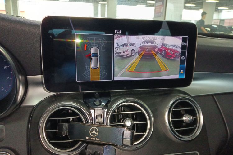 奔驰C级(进口) 2020款 C 260 旅行轿车中控内饰16