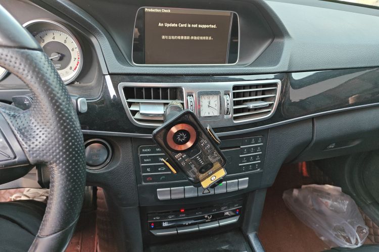 奔驰E级 2015款 改款 E 260 L 运动型局部细节16