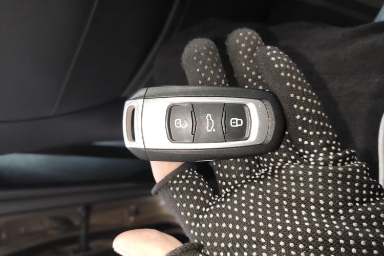 吉利汽车 帝豪GL 2017款 1.8L 手动精英型中控内饰7001