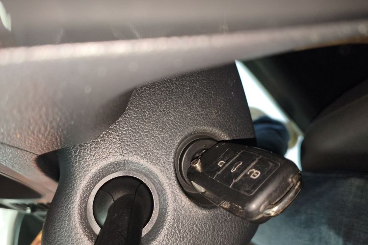 大众 桑塔纳 2019款 1.5L 自动风尚版 国VI中控内饰7001