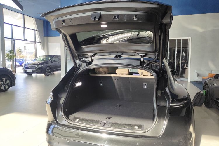 蔚来ET5T 2023款 75kWh Touring机舱底盘23