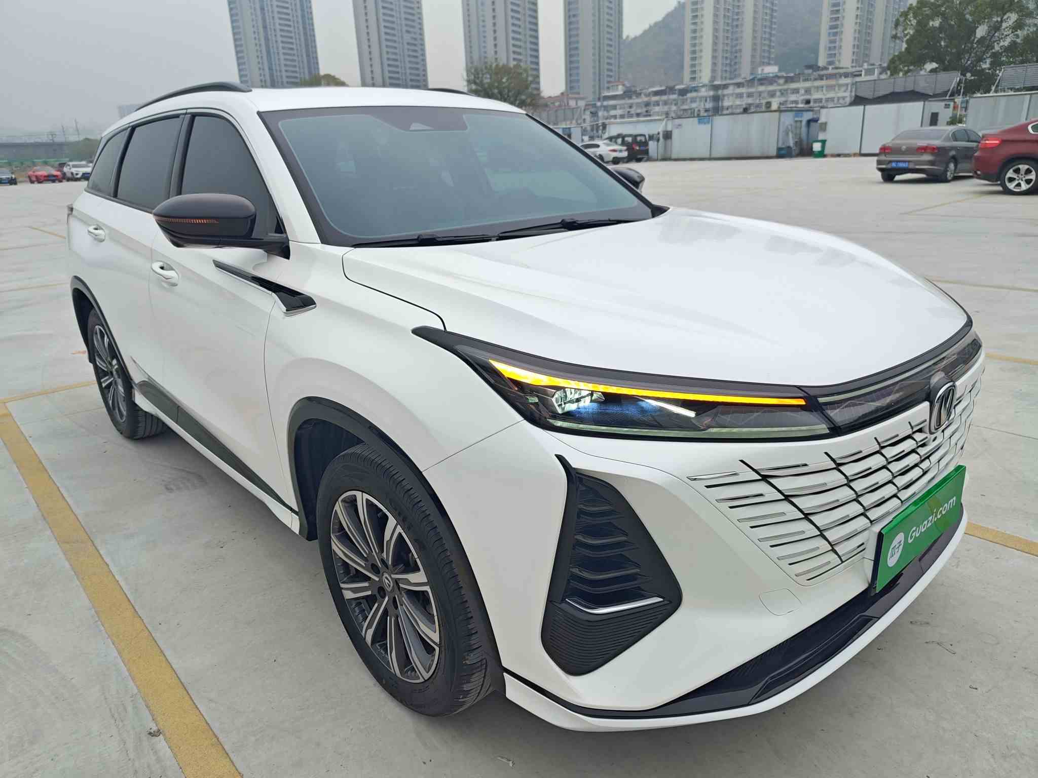 长安CS75 PLUS 2024款 第三代 冠军版 1.5T 智驾劲航型(3)