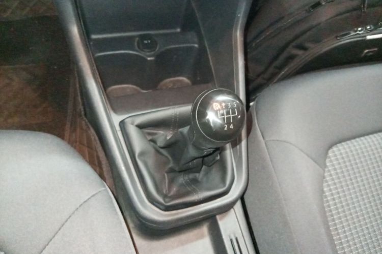 大众 桑塔纳 2016款 1.6L 手动风尚版中控内饰18