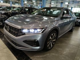 大众 帕萨特 2022款 330TSI 精英版
