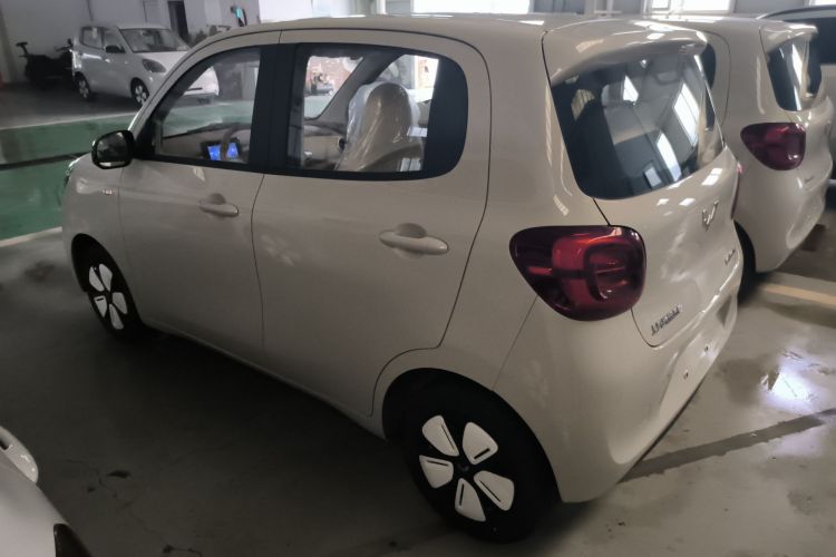 五菱汽车 宏光MINIEV 2025款 四门版 进阶款车身外观4