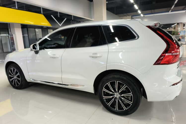 沃尔沃XC60 2020款 T5 四驱智远豪华版车身外观4