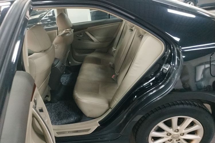 丰田 凯美瑞 2013款 200G 经典豪华版中控内饰21