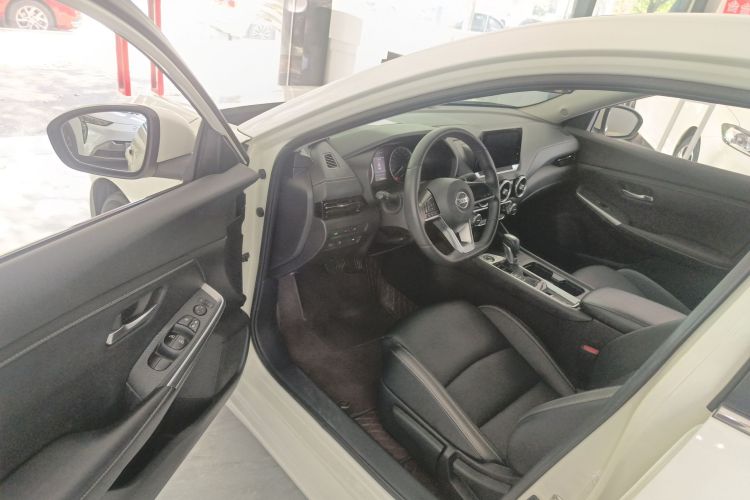 日产 轩逸 2022款 1.6L XL CVT悦享版中控内饰20