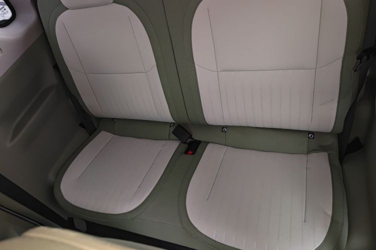 吉利银河 熊猫 2025款 210km 元气熊中控内饰21