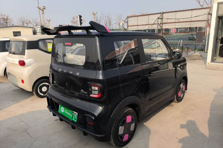 吉利银河 2025款 210km 熊猫卡丁车身外观6005