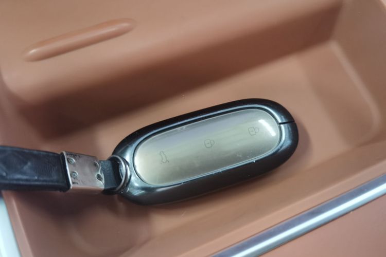 理想汽车 理想L8 2023款 Pro中控内饰11