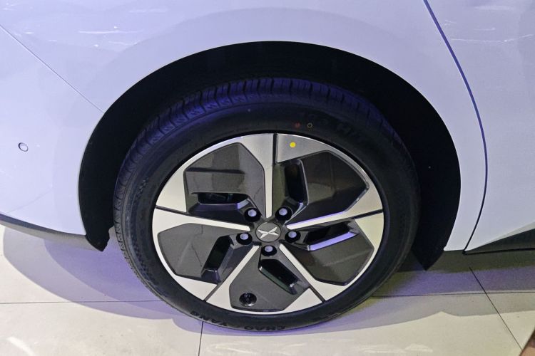 小鹏MONA M03 2025款 620 超长续航 Plus车身外观6008