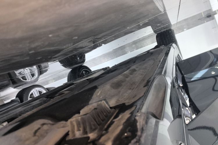 宝马5系 2024款 530Li 领先型 M运动套装局部细节9001