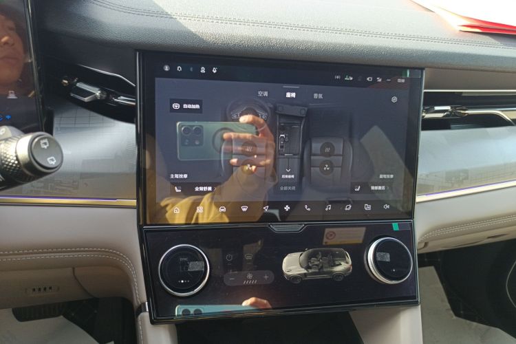 领克09 EM-P 2023款 2.0TD EM-P 远航版PM 七座局部细节16