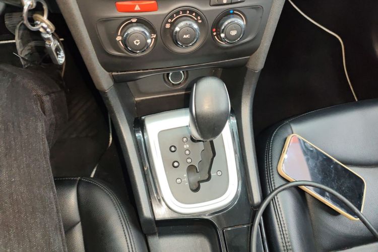 雪铁龙C4L 2015款 1.2T 自动豪华版局部细节18